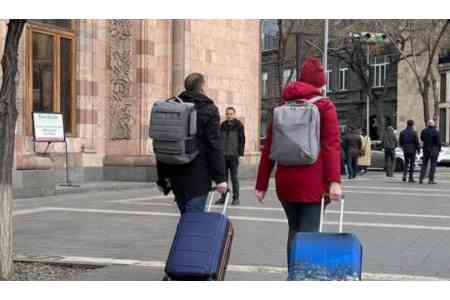 216,000 less Russians visit Armenia in 2025