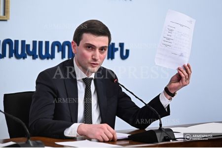 Ministry of Territorial Administration and Infrastructure discusses  railway construction project involving Zvartnots Airport